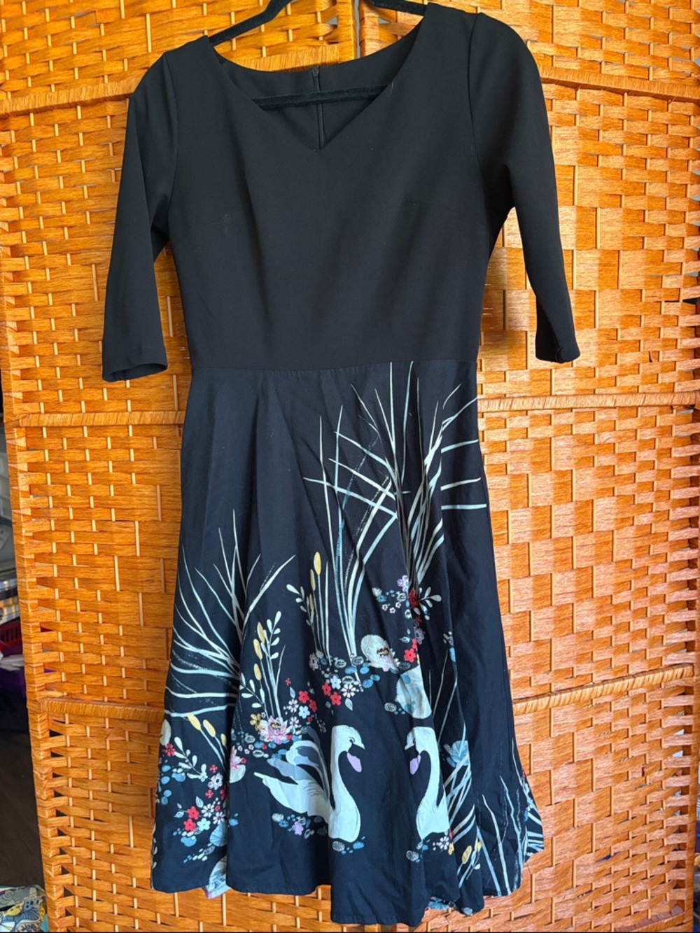 Unbranded Retro Style Black Swan-Print Swing Dress